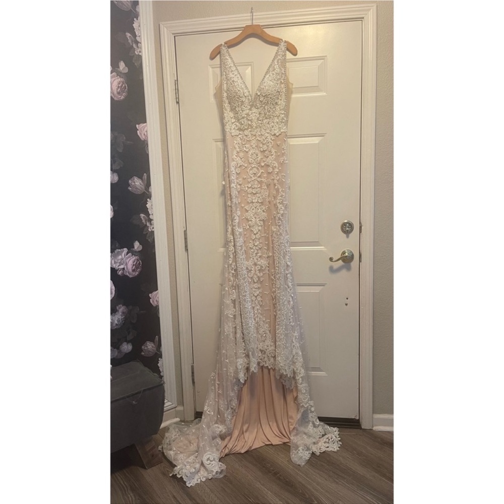 Miosa Bride Women’s Size 12 mermaid Beaded Wedding Gown